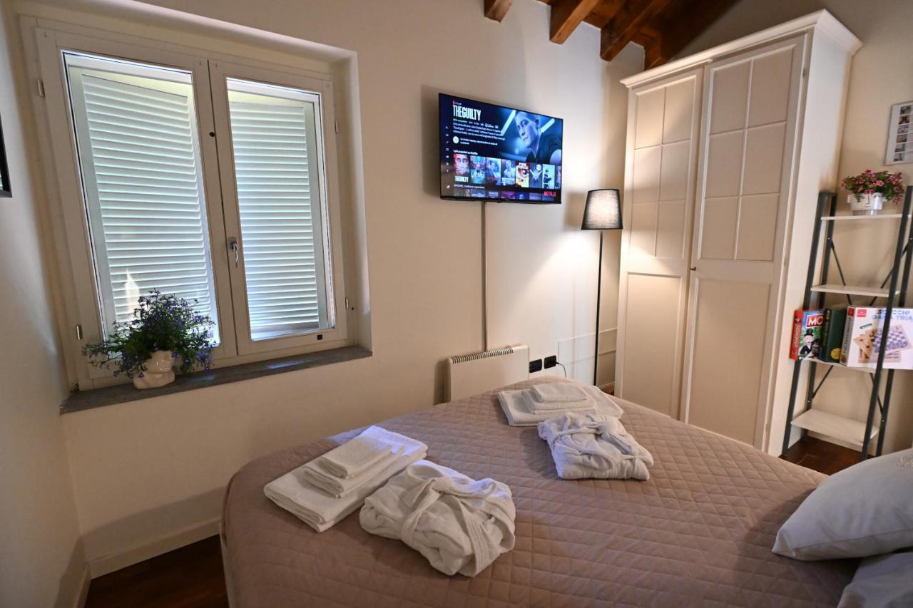 Aura Loving Home Con 4 Posti Letto, Cucina Completa, Terrazzo Ed Un Grande Parco Verde Serravalle d'Asti Exterior foto